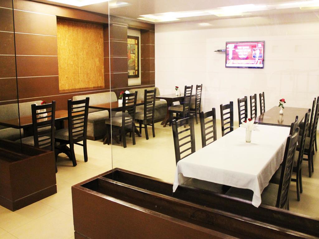 Indirapuram Oyo Premium Kaushambi酒店 外观 照片